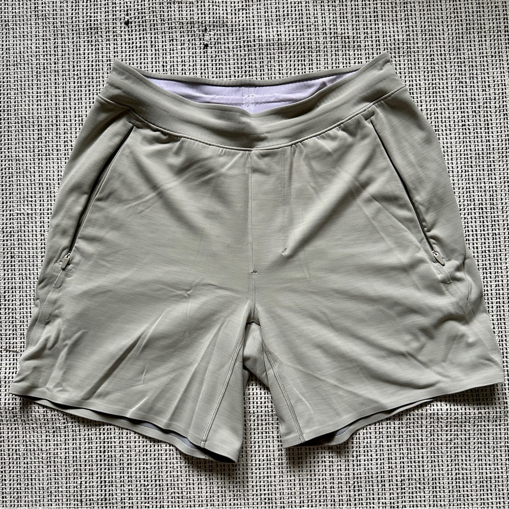 Lululemon Men Balancer Short 6 Inch Raw Linen/Beige Small